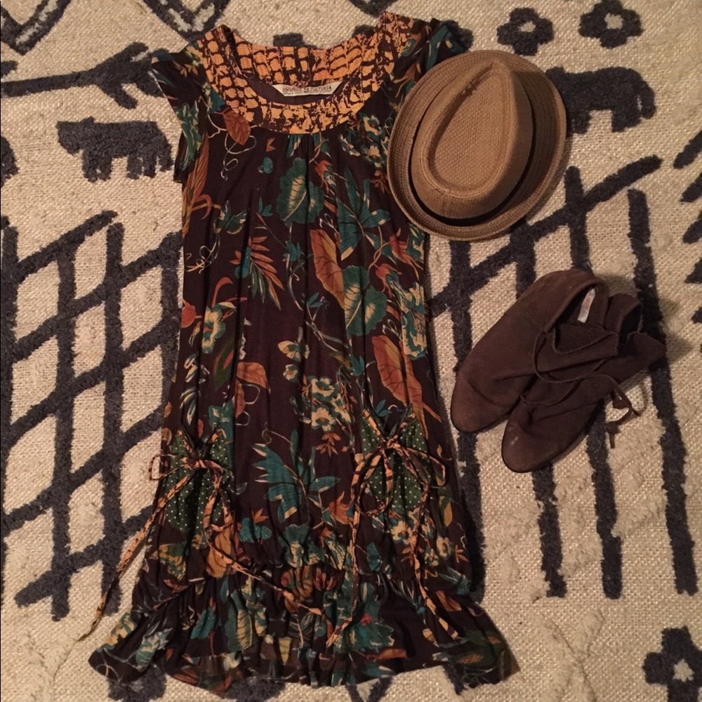 Short sleeve savage culture dress